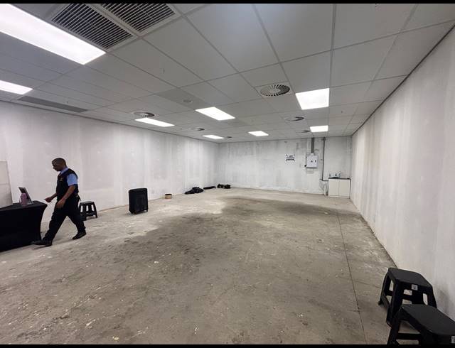 87M² RETAIL TO LET IN SOMERSET WEST MALL TRIANGLE